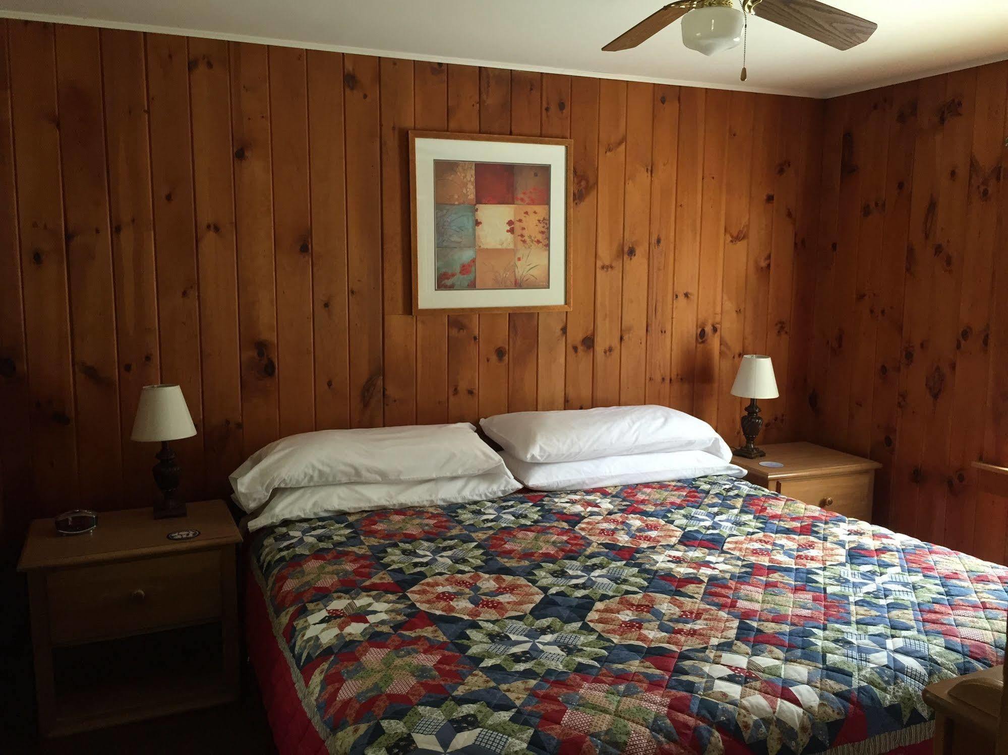 Pine Valley Cabins Thornton ภายนอก รูปภาพ